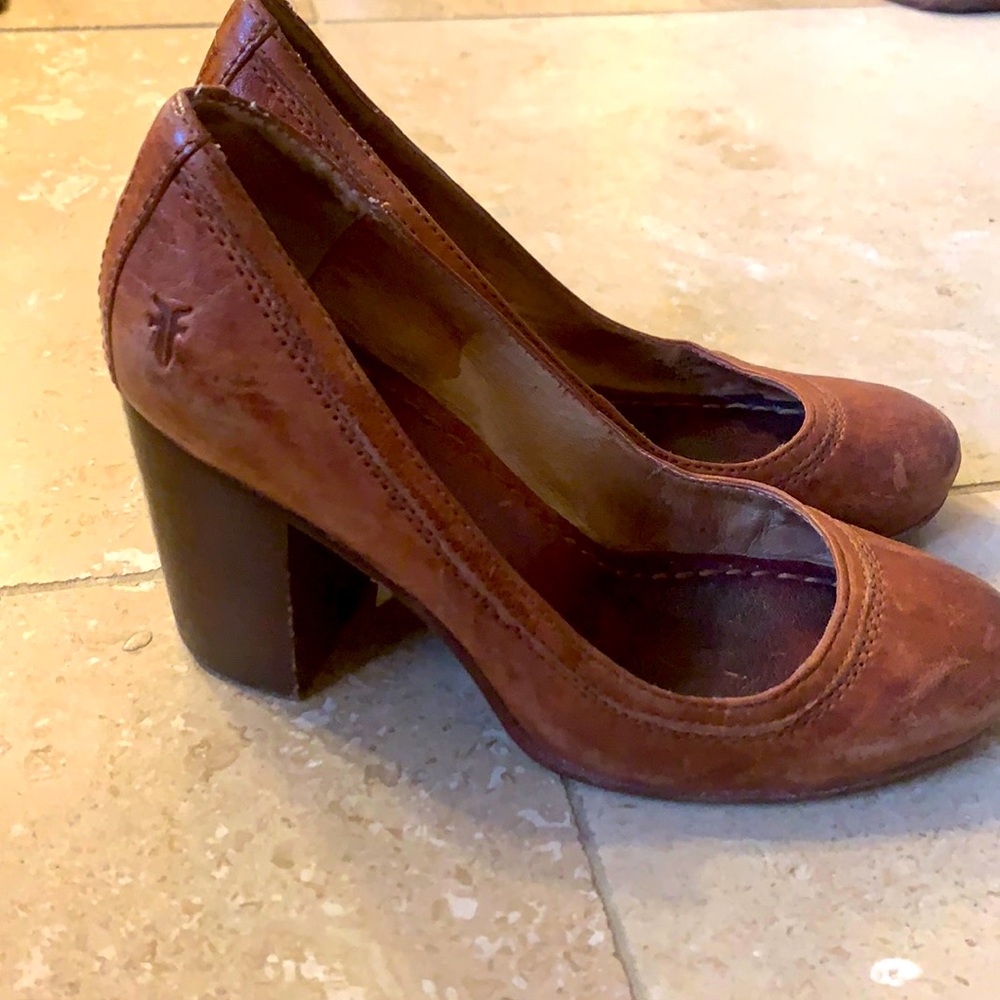 FRYE 3 inch heels size 7